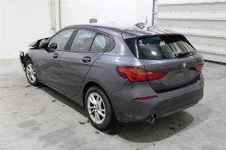 BMW 1-serie 118 picture 4
