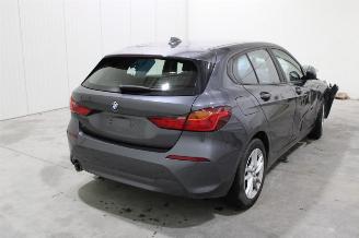 BMW 1-serie 118 picture 3