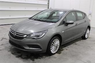 Schadeauto Opel Astra  2018/3
