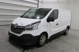 Uttjänta bilar auto Renault Trafic  2019/10