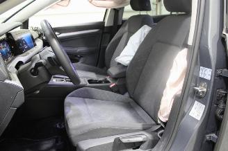 Volkswagen Golf  picture 11