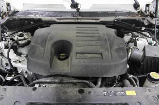 Land Rover Defender  picture 15