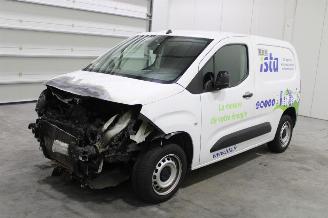 Coche siniestrado Peugeot Partner  2022/3
