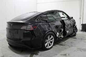 Tesla Model Y  picture 4