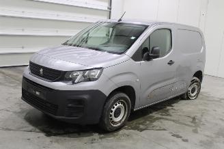 skadebil auto Peugeot Partner  2021/4