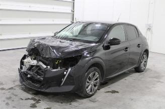 Unfallwagen Peugeot 208  2023/8