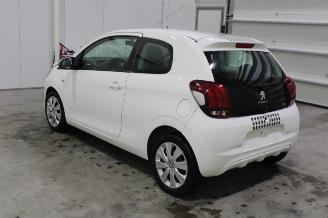 Peugeot 108  picture 4