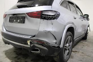 Mercedes GLA 200 picture 9