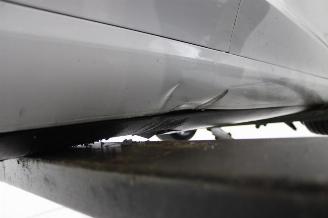 Tesla Model 3  picture 23