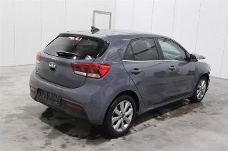 Kia Rio  picture 3