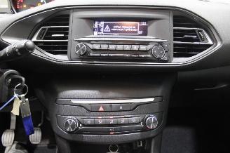 Peugeot 308  picture 14