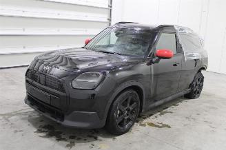 krockskadad bil auto Mini Cooper _COUNTRYMAN 2024/8