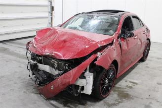 krockskadad bil auto Mercedes A-klasse A 250 2024/8