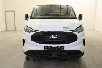 Ford Transit  picture 5