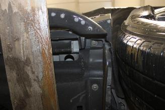 Land Rover Defender  picture 18