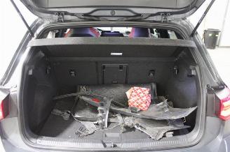 Volkswagen Golf  picture 17