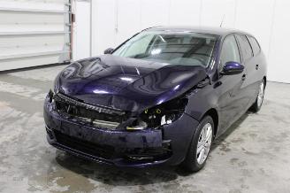 krockskadad bil auto Peugeot 308  2018/12