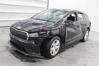 skadebil auto Skoda Enyaq  2023/10