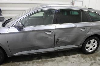 Skoda Superb  picture 5