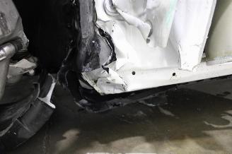 Tesla Model Y  picture 7