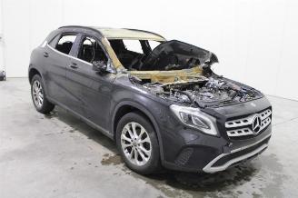 Mercedes GLA 180 picture 3