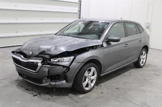 krockskadad bil auto Skoda Scala  2022/4
