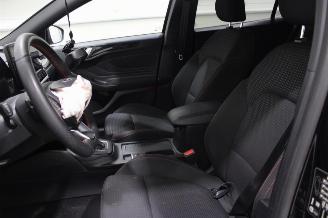 Ford Focus  picture 10