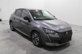 Peugeot 208  picture 2