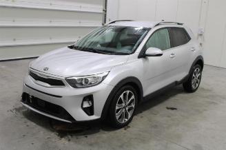 skadebil auto Kia Stonic  2020/11