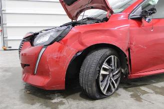 Peugeot 208  picture 4