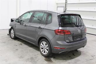 Volkswagen Golf  picture 4