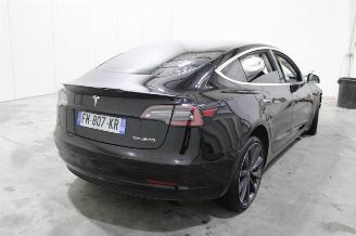 Tesla Model 3  picture 3