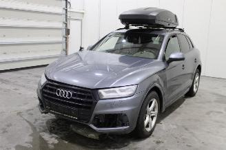 Sloopauto Audi Q5  2020/8