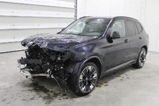 krockskadad bil auto BMW iX3  2023/6