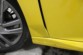 Peugeot 208  picture 9