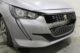 Peugeot 208  picture 6