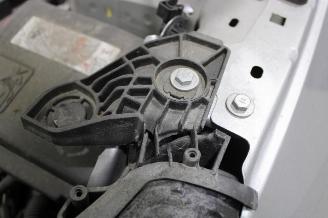 Peugeot 208  picture 18