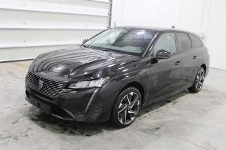 krockskadad bil auto Peugeot 308  2023/1