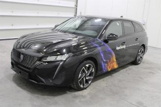 krockskadad bil auto Peugeot 308  2024/11