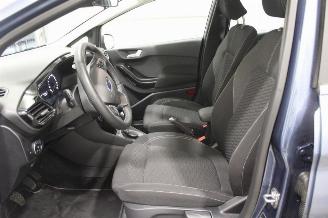Ford Fiesta  picture 12