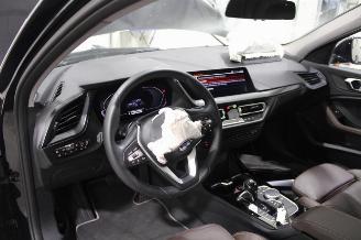 BMW 1-serie 118 picture 9