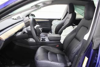 Tesla Model Y  picture 11