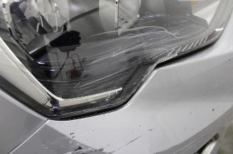 Audi Q3  picture 24
