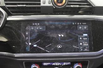 Audi Q3  picture 14