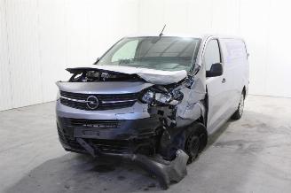 Salvage car Opel Vivaro  2021/5