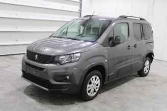 skadebil auto Peugeot Rifter  2018/8