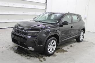 Salvage car Jeep Avenger  
