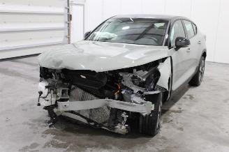 Auto incidentate Volvo EC40  2025/1