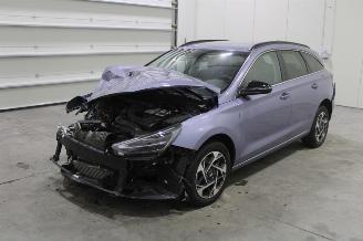 Coche accidentado Hyundai I-30 i30 2025/3