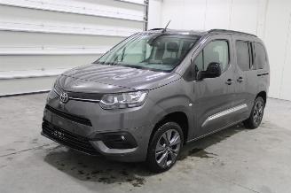 Damaged car Toyota ProAce CITY 2024/1